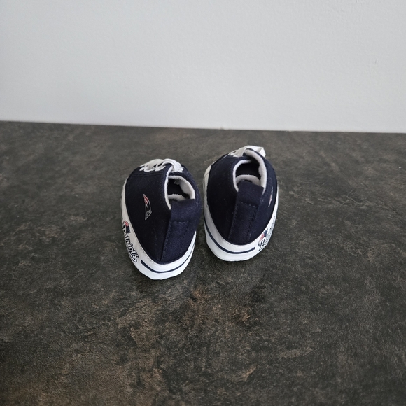 Patriots Baby Shoes Size 0-6 - Navy and White - Picture 9 of 12